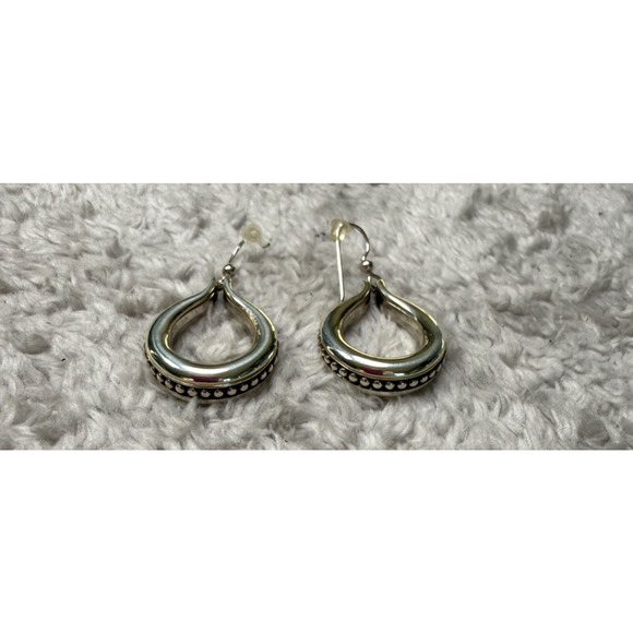 Brighton Pretty Tough Arch French Wire Earrings Silver NWOT - Picture 3 of 4